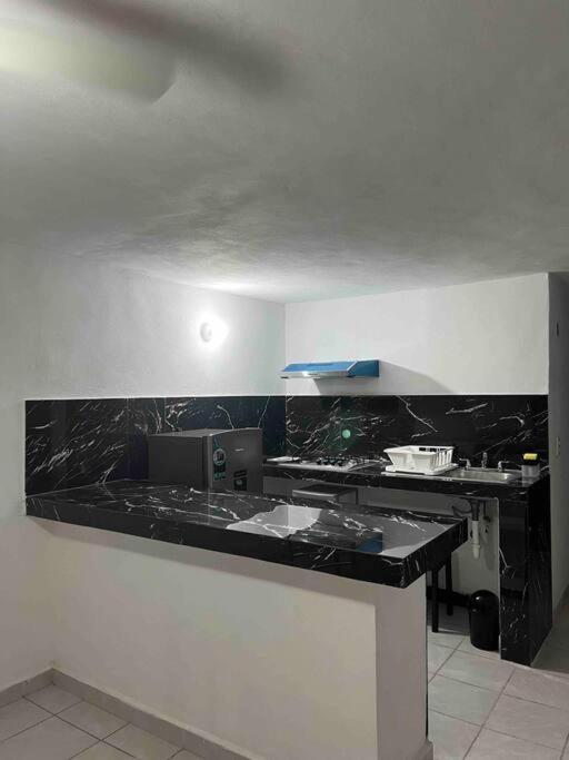 Departamento Todo Cerca Playa Azul Lägenhet Manzanillo Exteriör bild